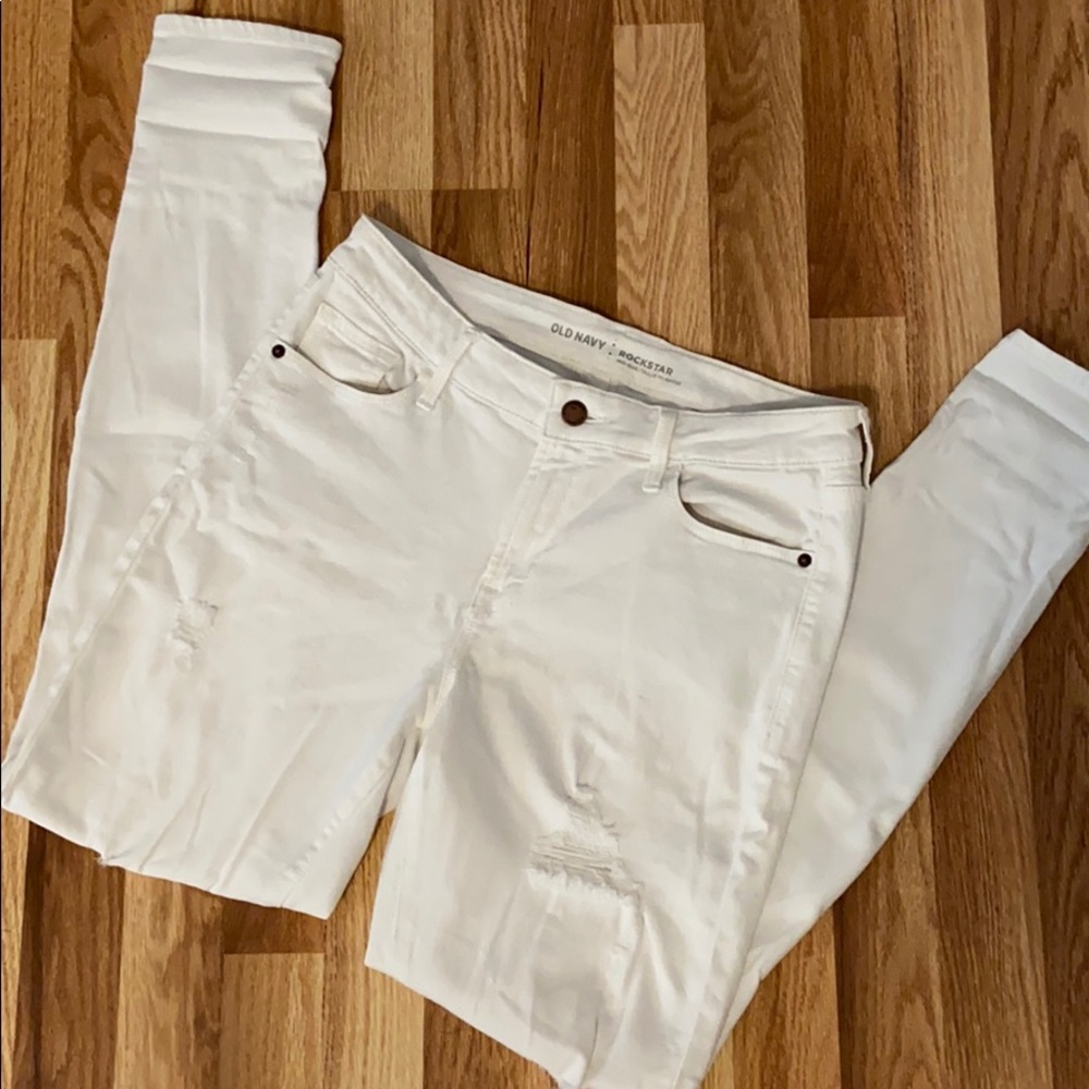 Old Navy 💕 White Distressed Mid-Rise Skinny Jeans - Picture 2 of 6